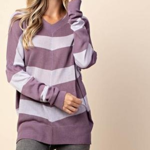 Kori Sweaters - 🌟3 for $25 Long sleeve V-neck Sweater